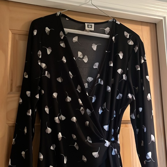 Women’s Anne Klein wrap dress size 10 - Picture 2 of 7